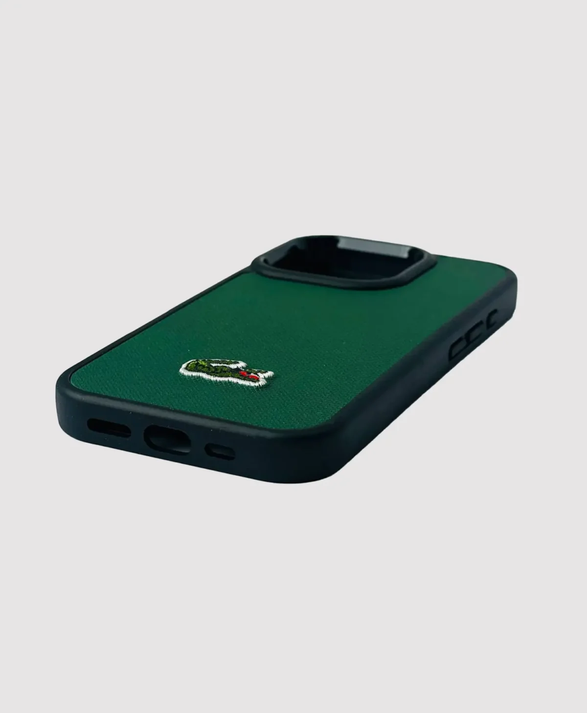 قاب چرمی طرح لاگوست گوشی موبایل آیفون Iphone 16 Pro