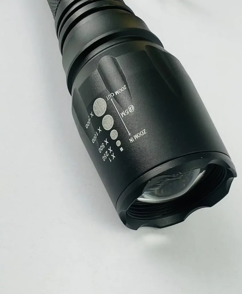 چراغ قوه حرفه ای مدل XML-T6