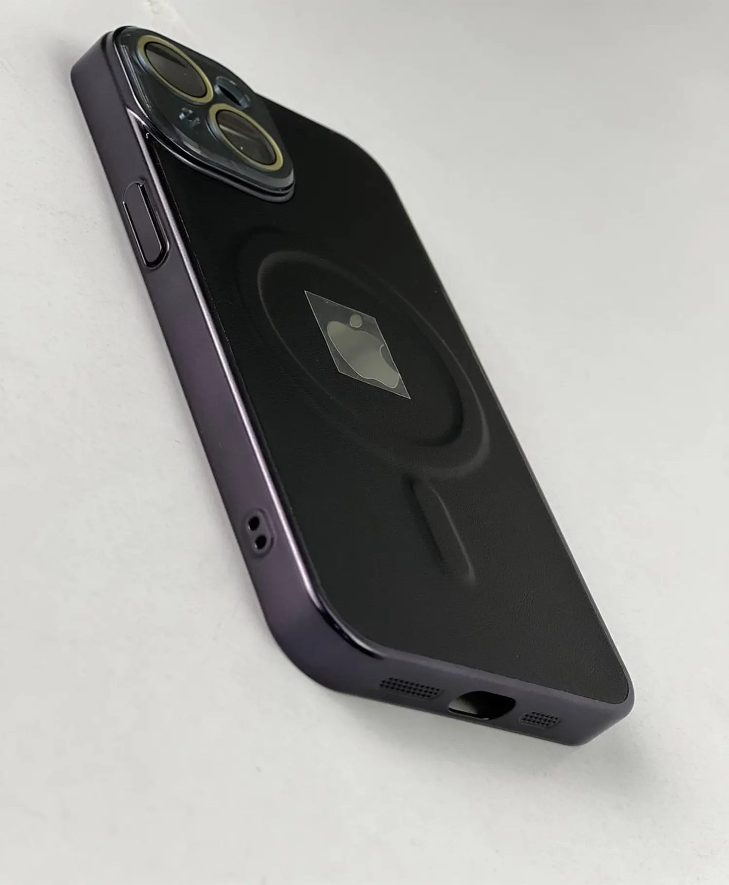 قاب چرمی مگسیفدار محافظ لنز دار Falcon گوشی موبایل آیفون Iphone 13