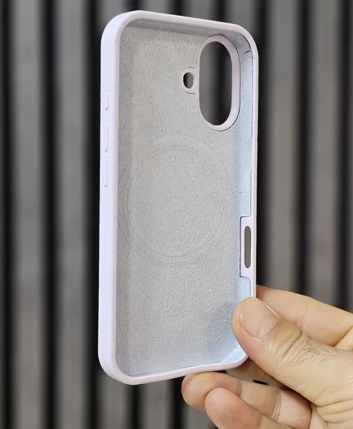 قاب سیلیکونی مگسیفدار گوشی موبایل آیفون Iphone 16