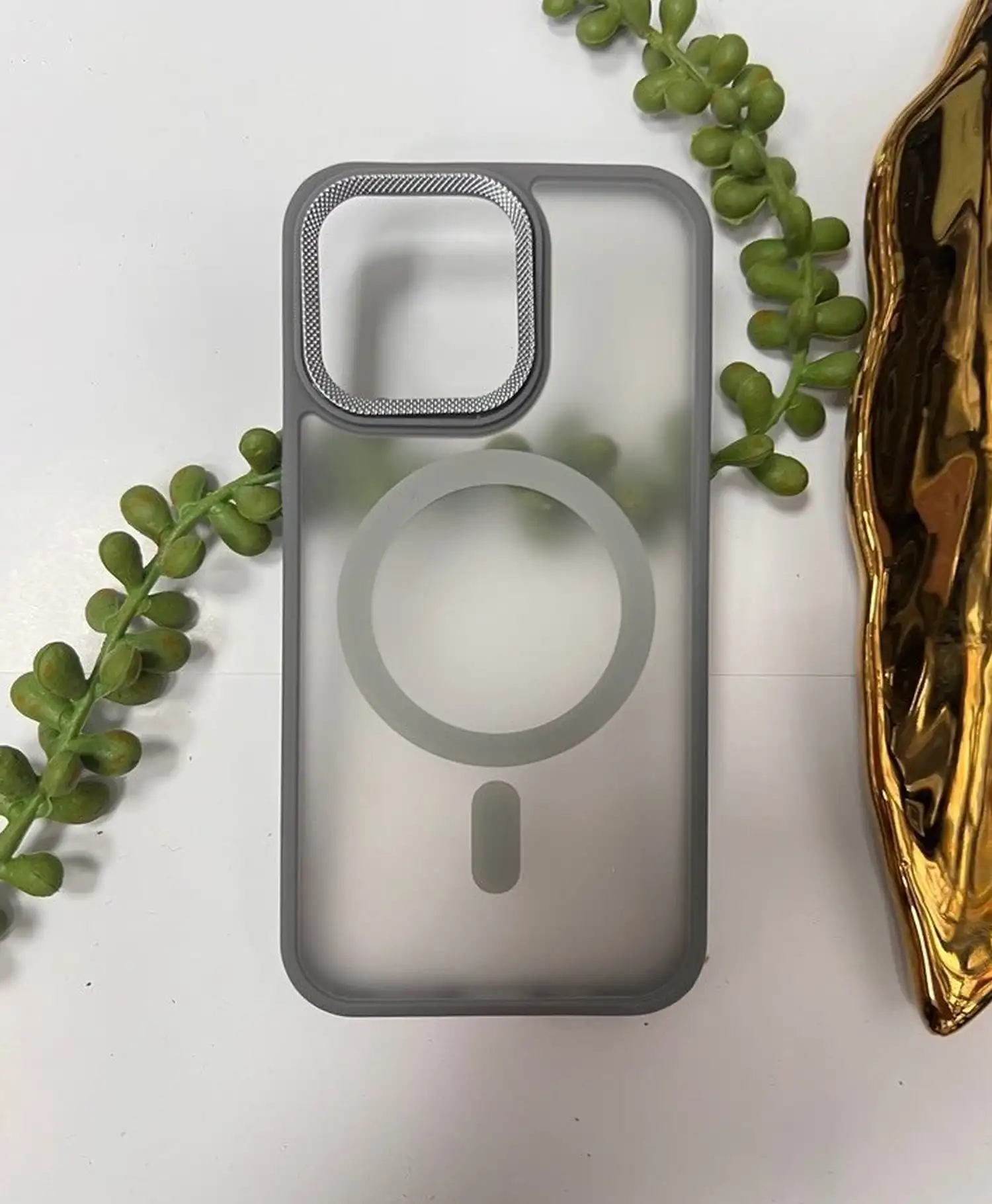 قاب پشت مات مگسیفدار لنز کربنی مجیک ماسک گوشی آیفون Iphone 16